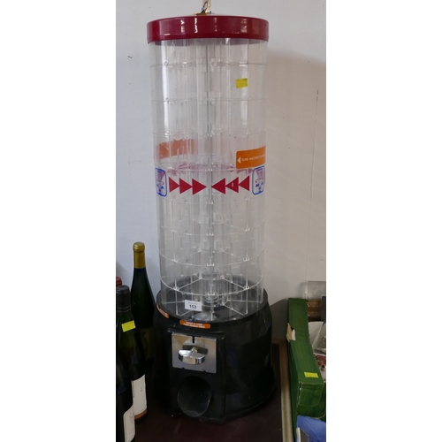 153 - Rotating sweet dispensing machine