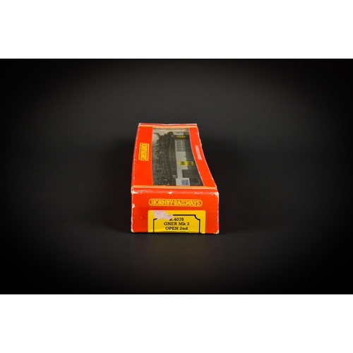 50 - OO Gauge Hornby Class 58 Diesel Locomotive.  OO Gauge Hornby Class 58 diesel locomotive, notably hou... 
