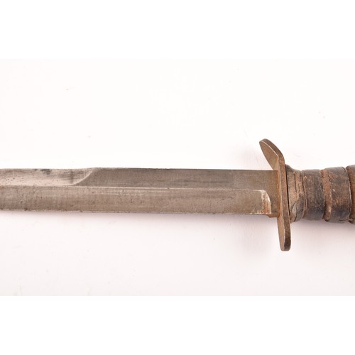 310 - A US M3 Fighting / Trench Knife by Imperial, the steel blade semi double edged, the blade stamped US... 