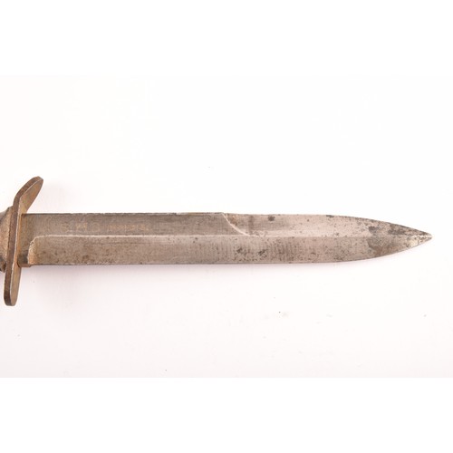 310 - A US M3 Fighting / Trench Knife by Imperial, the steel blade semi double edged, the blade stamped US... 