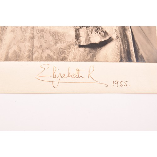 292 - A pair of signed photographs of Queen Elizabeth II and Prince Philip the Duke of Edinburgh, both sig... 