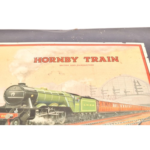 303 - A vintage boxed Hornby Train clockwork O gauge No 101 Tank Passenger Set made by Meccano Ltd Liverpo... 