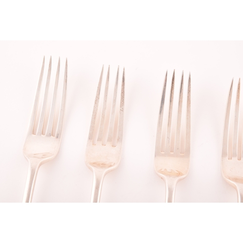 207 - A set of six Victorian silver dinner forks, hallmarked London 1895 by Jiohn Bodmin Carrington & ... 