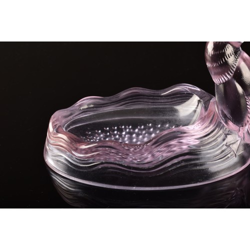 294 - A Verlys mauve glass ashtray or 'cendrier', in 'Le Canard' design, 11cms diameter. Signed 'Verlys Fr... 