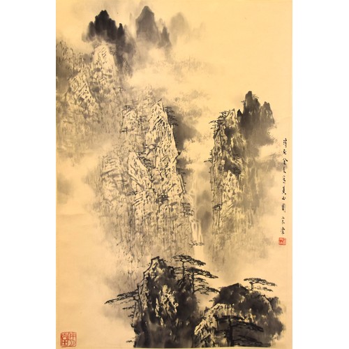 247 - Zhongtao Tong (born 1939) Chinese, a mid 20th century Chinese scroll, ‘Ten Thousand Mountains’, pain... 