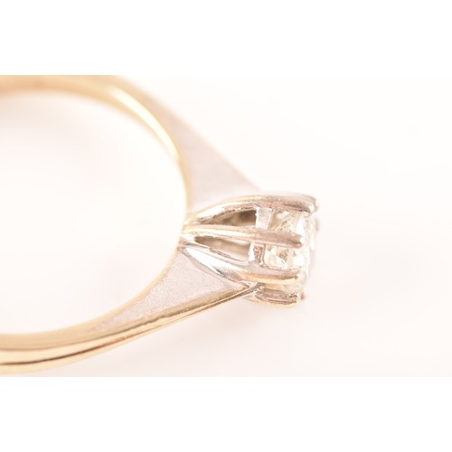 71 - A 14 carat gold solitaire ring, featuring a round brilliant cut diamond with an approximate weight o... 