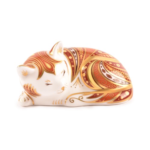 259 - A group of three early 21st century Royal Crown Derby pieces, to include a sitting cat paperweight w... 