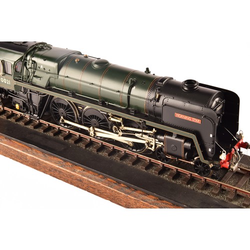 296 - A fine quality O Gauge scratch-built steam locomotive and tender 'British Railways Standard Class 7 ... 