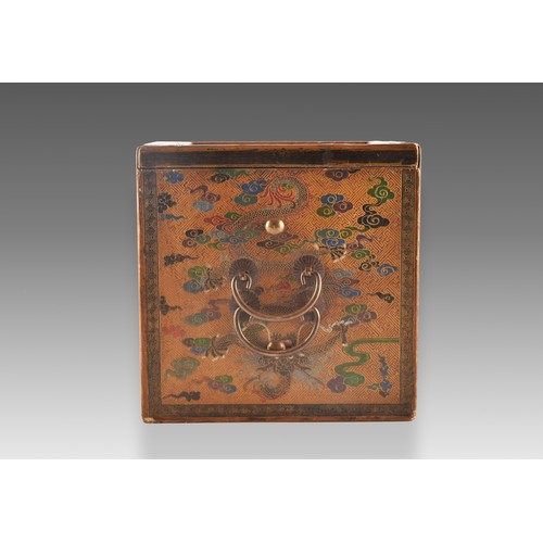 36 - An early 19th century Chinese carved and painted wooden vase box, c.1820-1830, with twin bronze carr... 