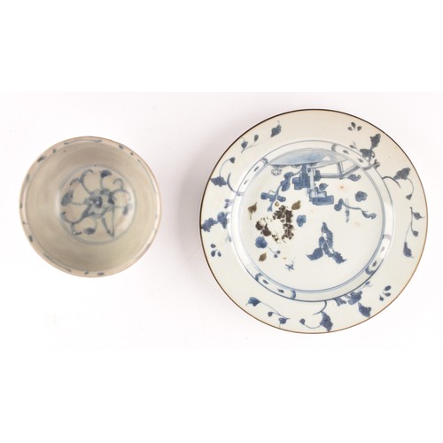 10 - A 18th century Nanking cargo tea bowl, underglaze blue decoration, 13.5cm, and a Nanking cargo plate... 