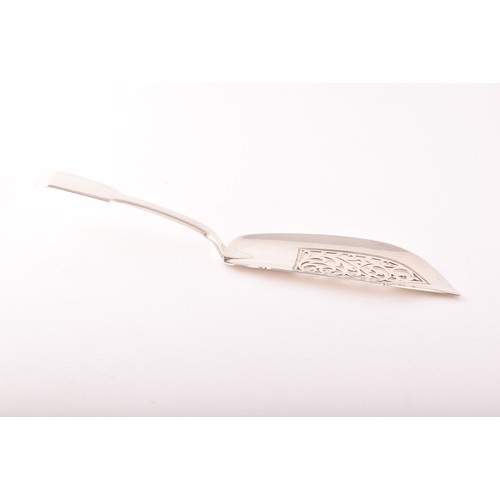 190 - A Victorian silver fish slice, hallmarked London 1843 by Samuel Hayne & Dudley Cater, fiddlew pa... 