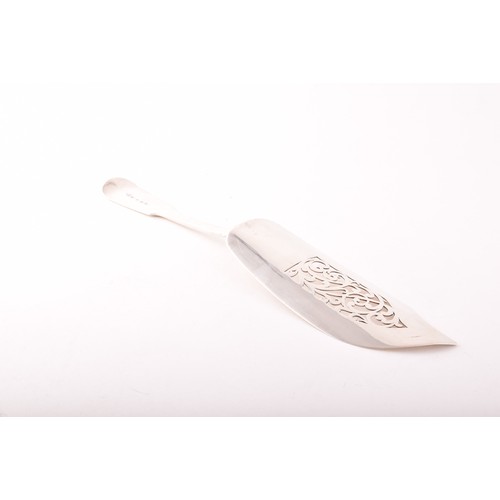 190 - A Victorian silver fish slice, hallmarked London 1843 by Samuel Hayne & Dudley Cater, fiddlew pa... 