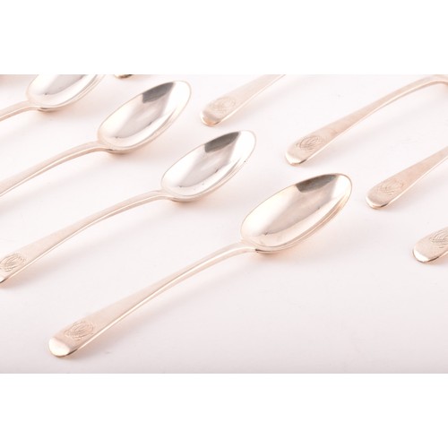 204 - A group of Edward VII silver cutlery, to include three dessert spoons, and eleven teaspoons, hallmar... 