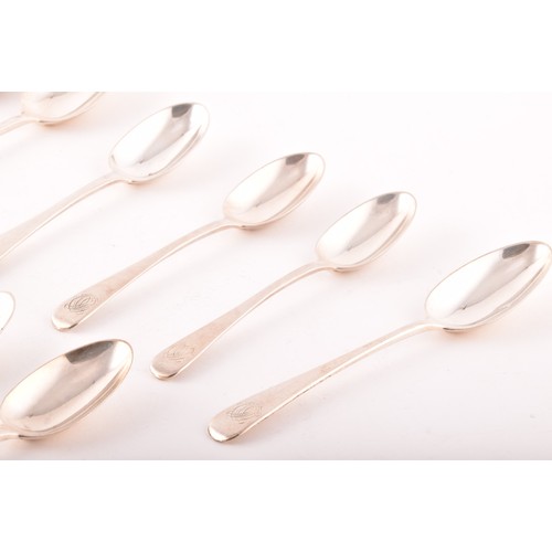 204 - A group of Edward VII silver cutlery, to include three dessert spoons, and eleven teaspoons, hallmar... 