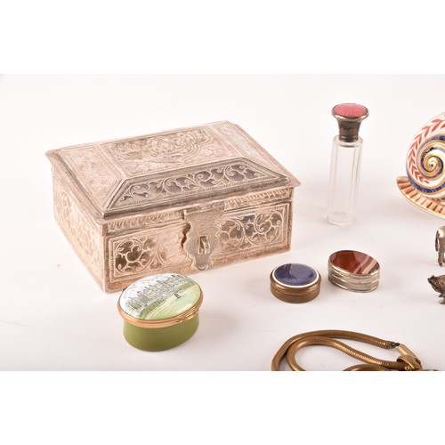 250 - A collection of assorted objet d'art, including a hand painted enamel pill box by Crummles & Co ... 