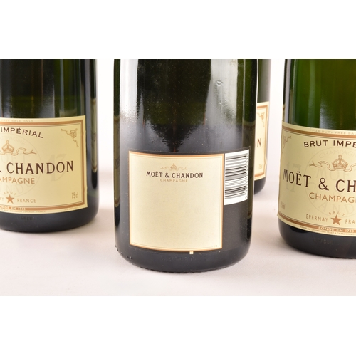 311 - Six bottles of Moët & Chandon Brut Impérial champagne, including a 1992 bottle, each 75 cl. (6)