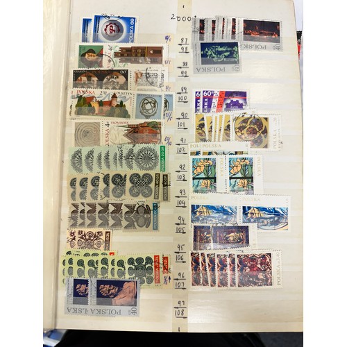 262 - Stamps. Polish Polska. A quantity of stamps albums, mostly well presented and unmounted in albums in... 