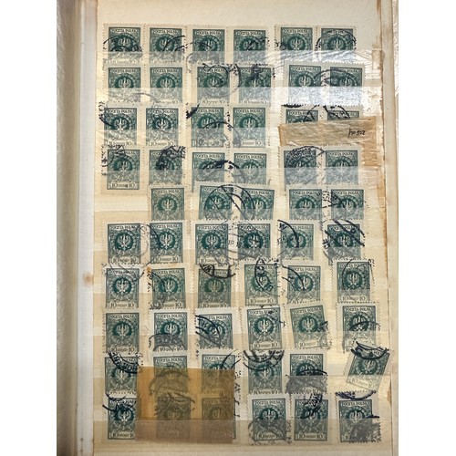 262 - Stamps. Polish Polska. A quantity of stamps albums, mostly well presented and unmounted in albums in... 