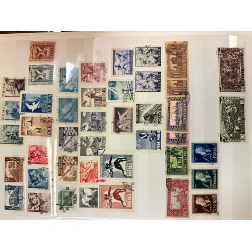 262 - Stamps. Polish Polska. A quantity of stamps albums, mostly well presented and unmounted in albums in... 