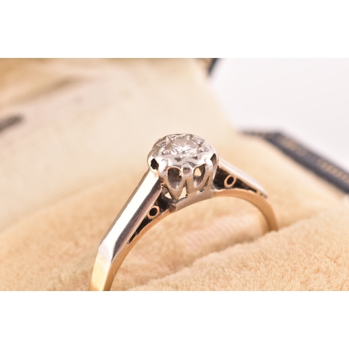 33 - A mid 20th century 18ct yellow gold and platinum solitaire ring, set to centre with a round brillian... 