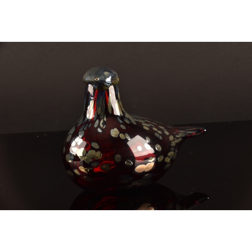 236 - Oiva Toikka (Finnish, 1931-2019)A 1970's iittala Finland hand blown glass bird, ruby with speckle al... 