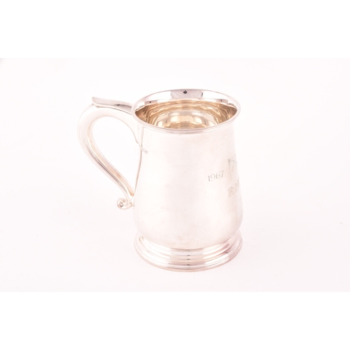 143 - An Elizabeth II silver tankard, hallmarked for Sheffield 1974 by Mappin & Webb Ltd, engraved wit... 