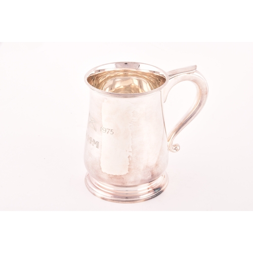 143 - An Elizabeth II silver tankard, hallmarked for Sheffield 1974 by Mappin & Webb Ltd, engraved wit... 