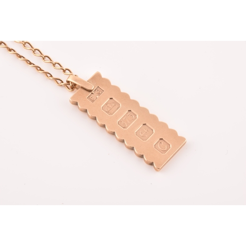 65 - A 9ct yellow gold ingot and chain, hallmarked Birmingham 1977, chain length 41 cm, total weight 20.0... 