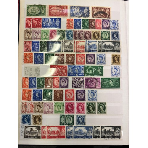 267 - GB Stamps. A large collection of stamps mostly unmounted in albums, many mint, including 1840-1981, ... 