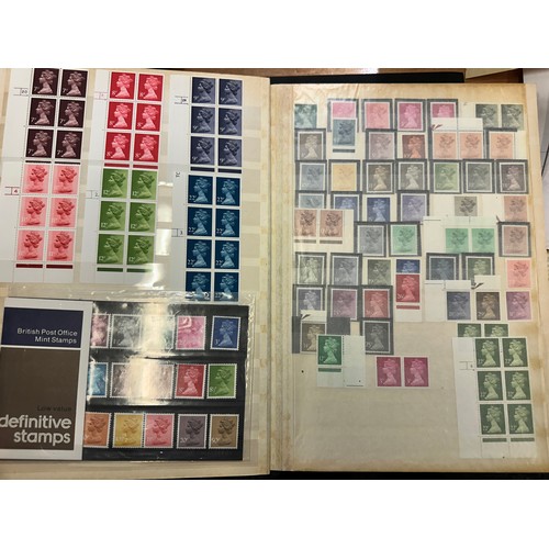 267 - GB Stamps. A large collection of stamps mostly unmounted in albums, many mint, including 1840-1981, ... 