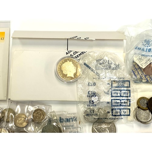 85 - A collection of circulated coinage, including Victorian and later coins, a silver Alderney Five poun... 