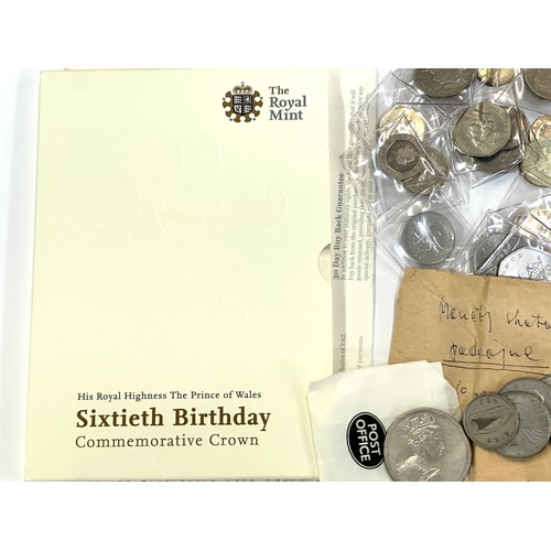 85 - A collection of circulated coinage, including Victorian and later coins, a silver Alderney Five poun... 