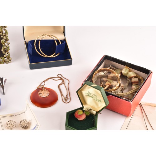 12 - A group of jewellery, including a 18ct yellow gold watch, a 9ct yellow gold sleeper earring and a 18... 