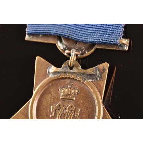 100 - An Egypt Campaign medal pair awarded to Corporal J. Beardsley 2nd Battalion Highlanders Light Infant... 