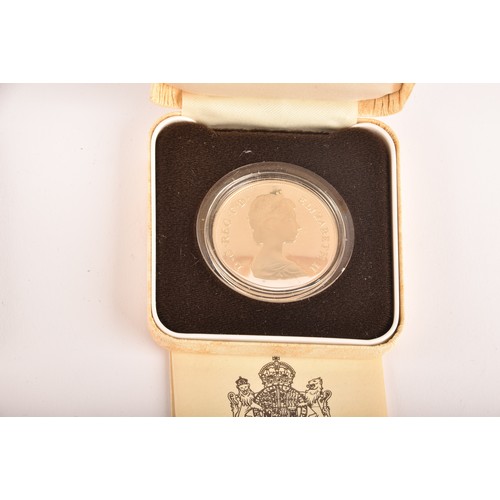 142 - A collection of ten silver proof crowns and jubilee coins, all in fitted cases with paperwork, toget... 