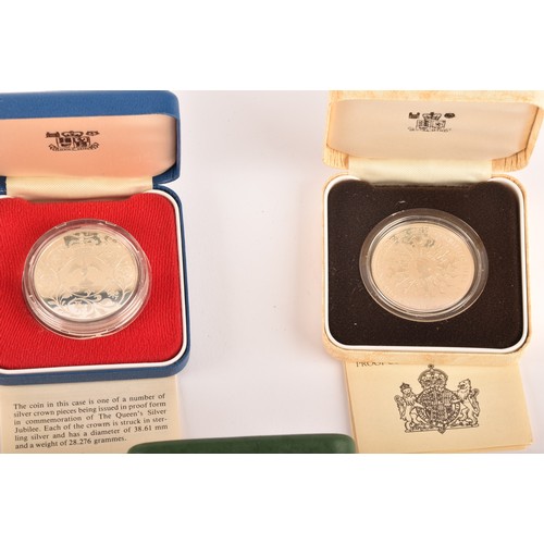 142 - A collection of ten silver proof crowns and jubilee coins, all in fitted cases with paperwork, toget... 