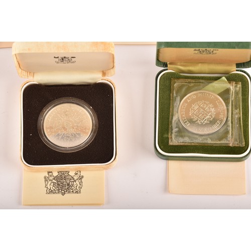 142 - A collection of ten silver proof crowns and jubilee coins, all in fitted cases with paperwork, toget... 