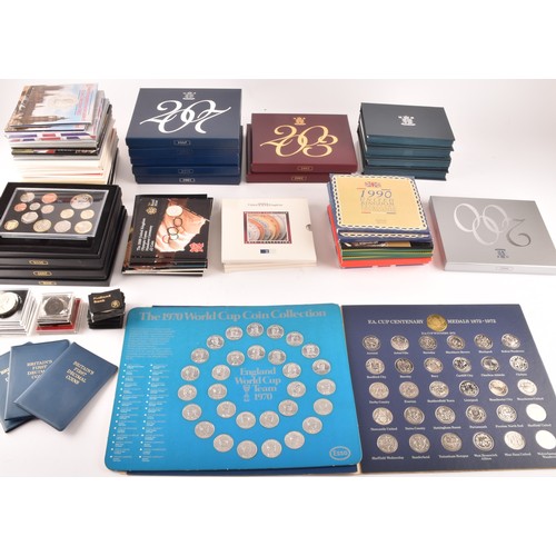 142 - A collection of ten silver proof crowns and jubilee coins, all in fitted cases with paperwork, toget... 