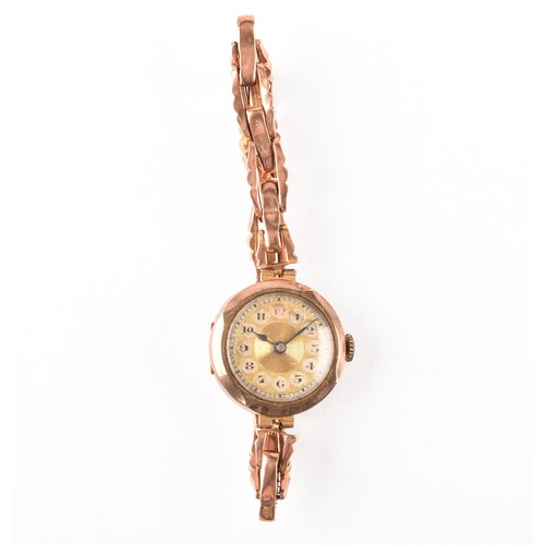 136 - A ladies 9ct yellow gold mechanical wristwatch, with gilt dial, 9ct gold case and a 9ct rose gold fl... 