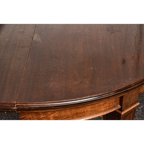 293 - A large early 20th century mahogany extending dining table, together with six Georgian design dining... 