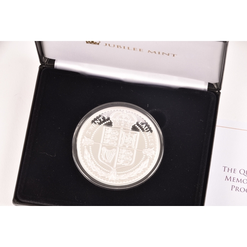 153 - A collection of commemorative silver coins, including the Queen Elizabeth II memorial fine silver pr... 