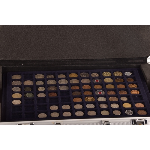 156 - A collection of assorted circulated coins, GB and world coins, including some silver examples and so... 