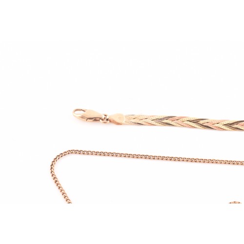 117 - A collection of 9ct gold jewellery to include a 9ct yellow gold fine trace chain, 50cm long, suspend... 