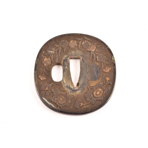 291 - A 19th century Japanese Katana sword, the bronze Tsuba decorated with glided flowers and leaves, in ... 