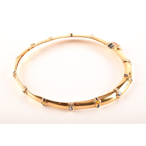 9 - An 18ct yellow gold, sapphire and diamond choker style collar necklace, featuring a rectangular cush... 