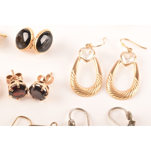 39 - A group of 9ct gold earrings set with various gemstones, together with a selection of yellow metal a... 