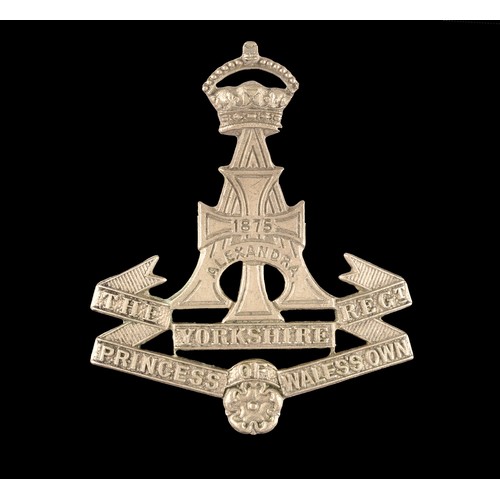 190 - A Korea and later GSM medal trio awarded to: 22319240 Rifleman. E. Jobson, Royal Ulster Rifles / Gre... 