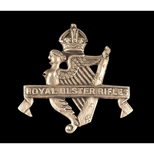 190 - A Korea and later GSM medal trio awarded to: 22319240 Rifleman. E. Jobson, Royal Ulster Rifles / Gre... 