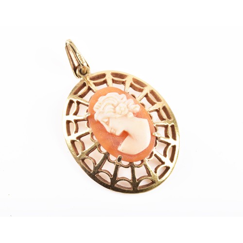 62 - A 9ct yellow gold cameo oval pendant, featuring openwork detail to mount and fitted with bale, 2.1 c... 