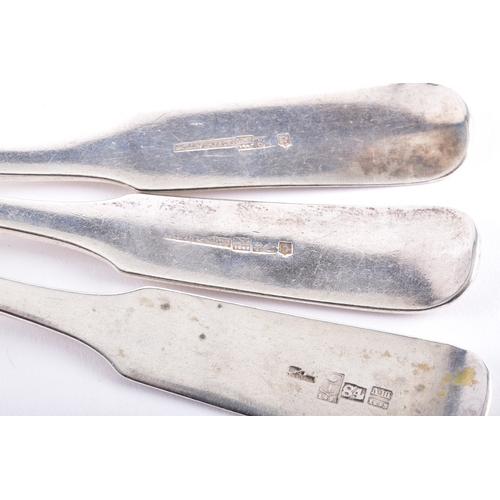 189 - A collection of assorted silver and silver plate, including a set of four russian 84 silver serving ... 